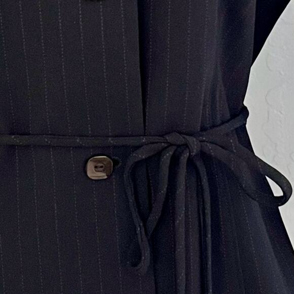 Vintage Black Pinstripe Suit Jacket Blazer Size 8 Larry Levine - Picture 3 of 10